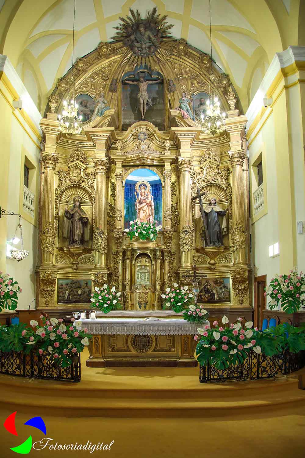 Retablo de la iglesia de la Virgen del Carmen en El Burgo de Osma